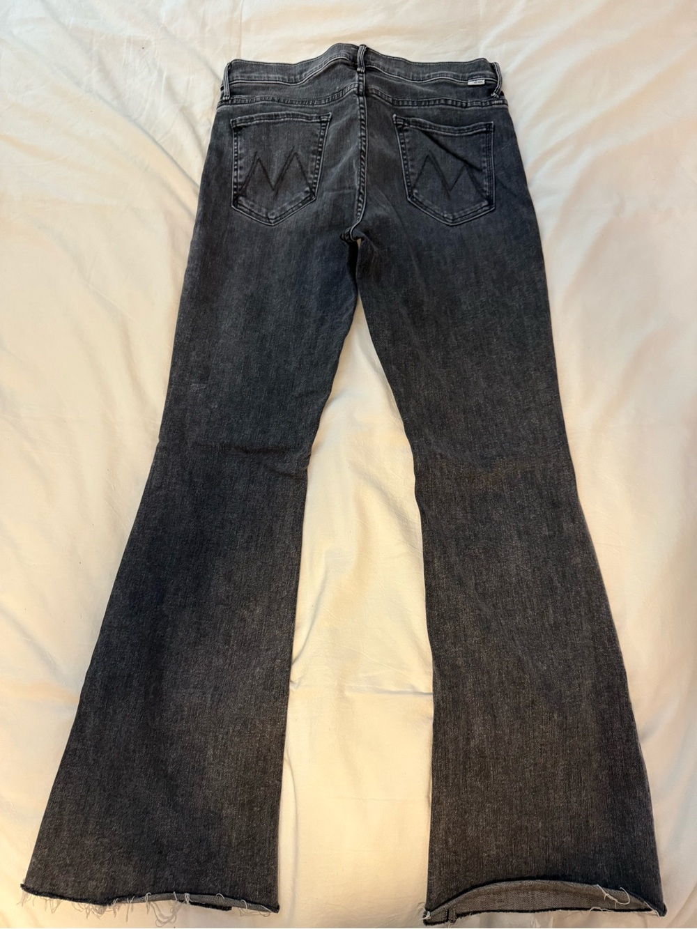 MOTHER WEEKENDER FRAY MID RISE FLARE